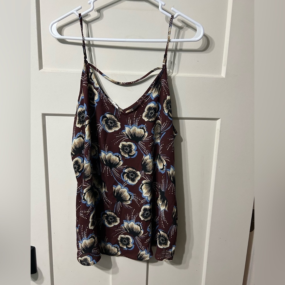 Maurices Women's floral sleeveless lightweight tank top